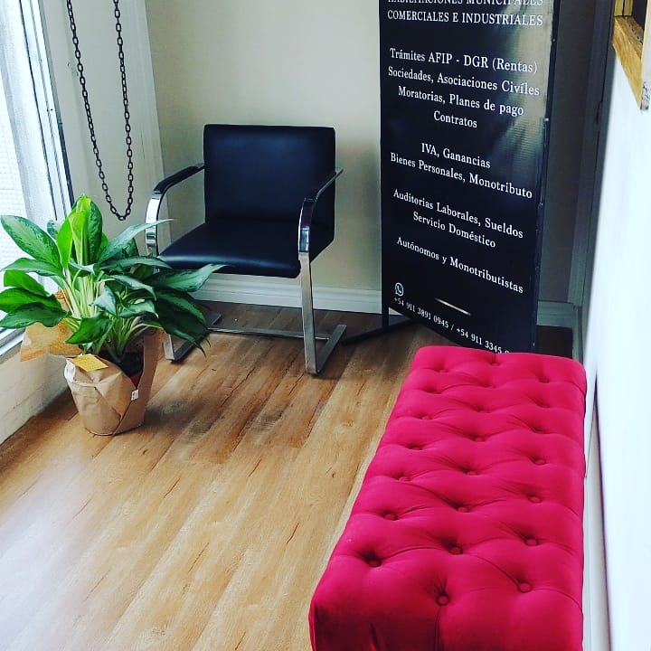 Sala de espera del estudio contable